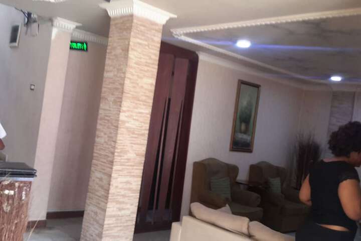 Room 20 of 28