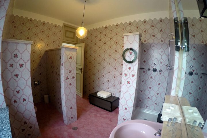 Room 15 of 20