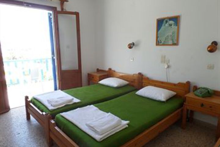 Room 3 of 8