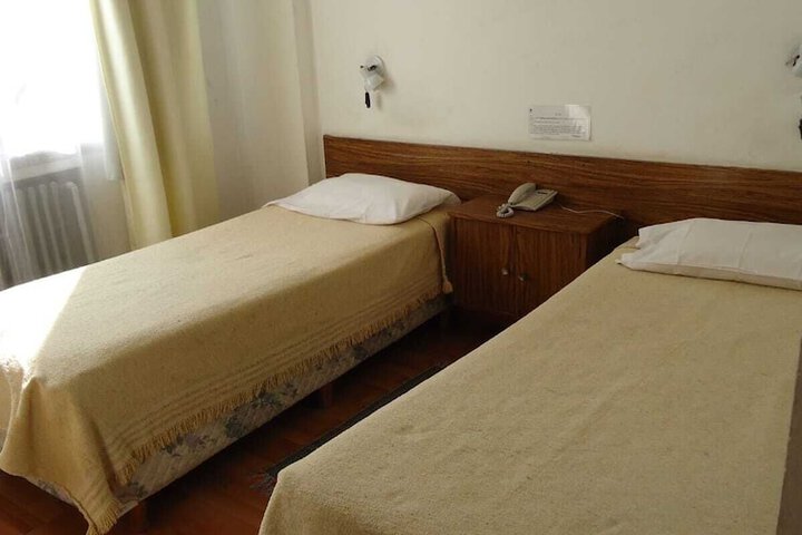 Room 3 of 13