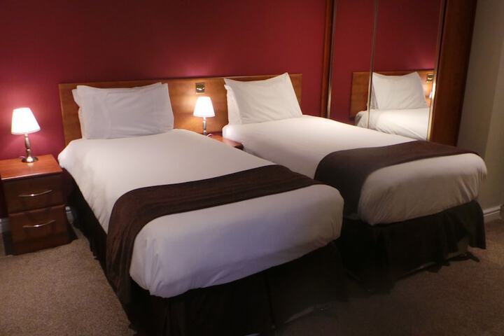 Room 12 of 53