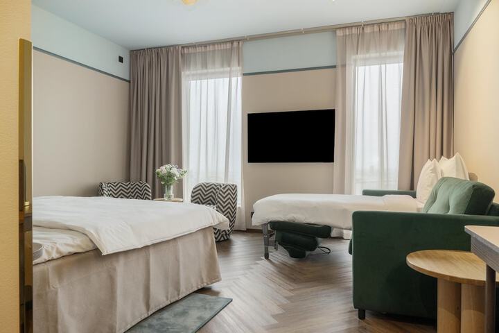 Room 13 of 62