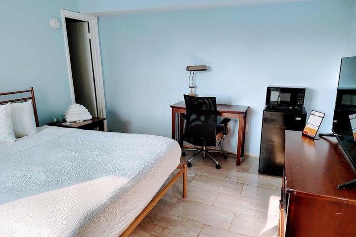 Room 9 of 21