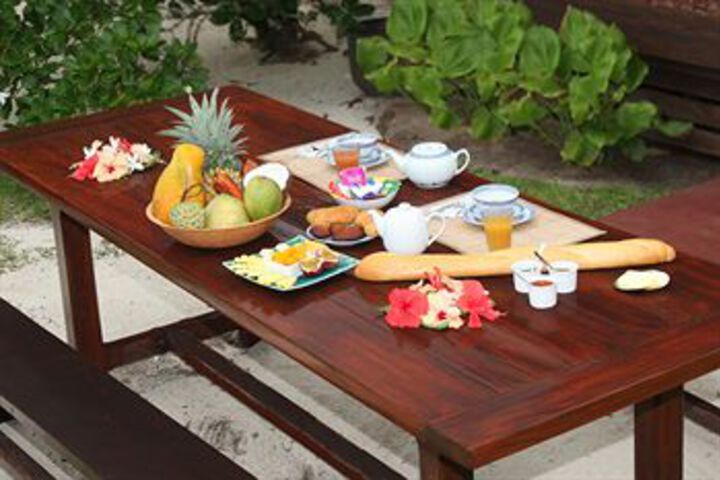 Breakfast/Coffee Service 6 of 21