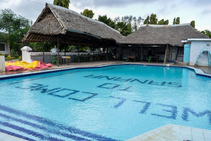 Pool 44 of 55