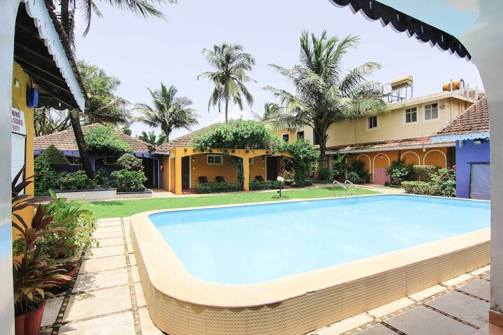 Pools & Facilities