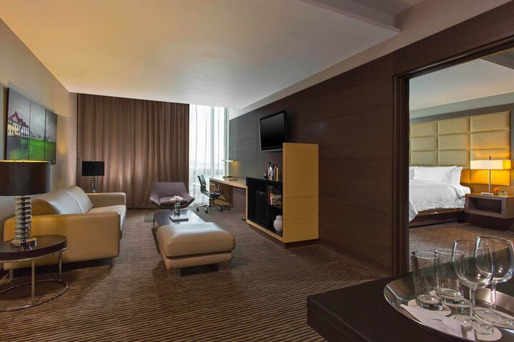 Room 7 of 73