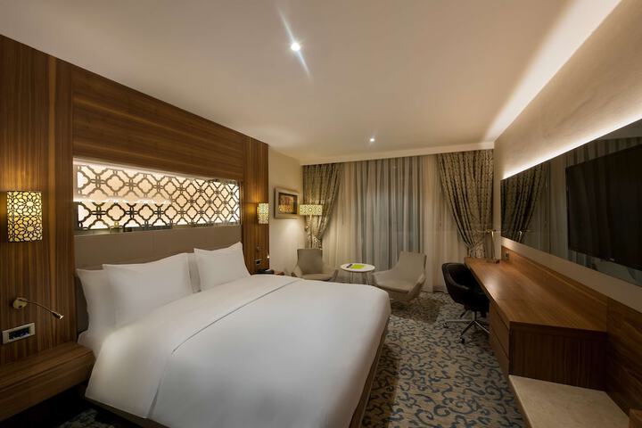 Room 14 of 52