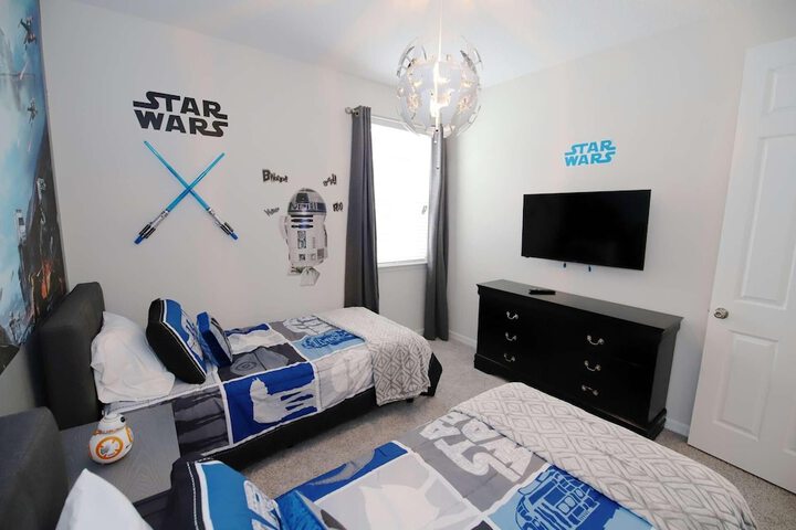 Room 19 of 50