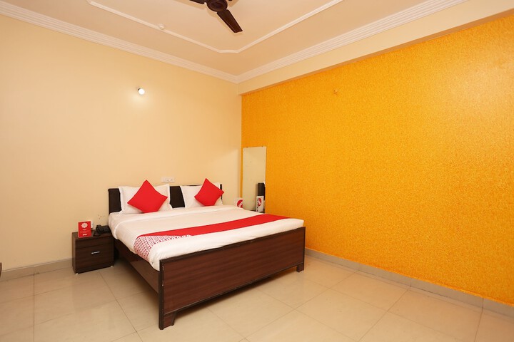 Room 7 of 20