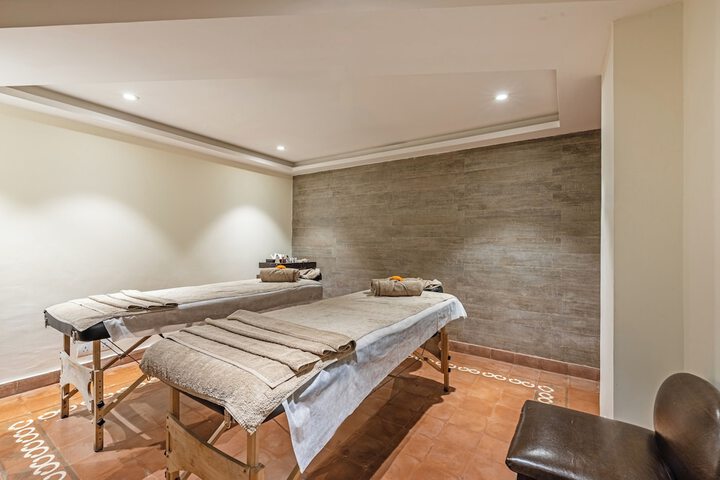 Spa 71 of 131