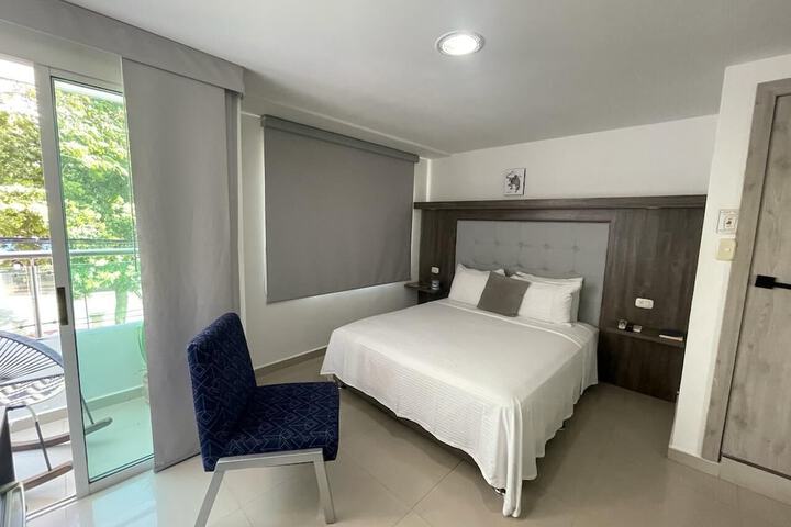 Room 5 of 18