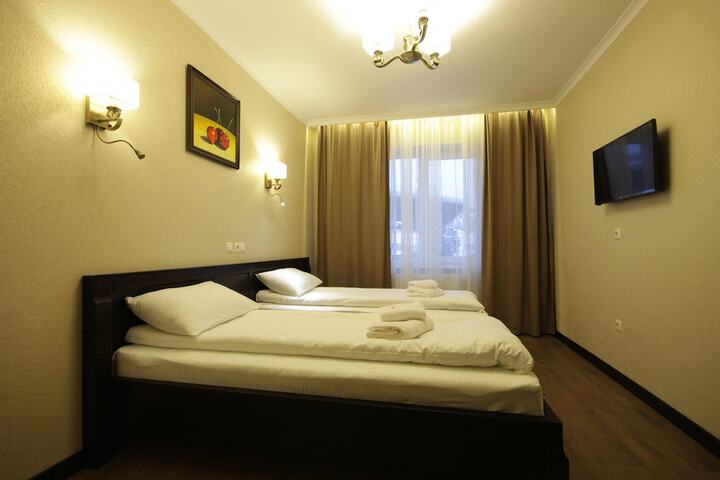 Room 10 of 63