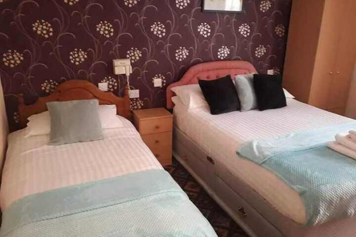 Room 2 of 42