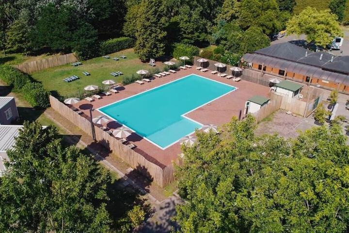 Pool 26 of 42