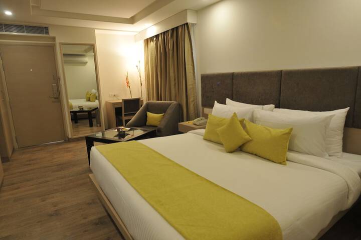 Room 8 of 47