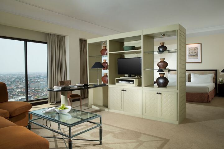 Room 7 of 38