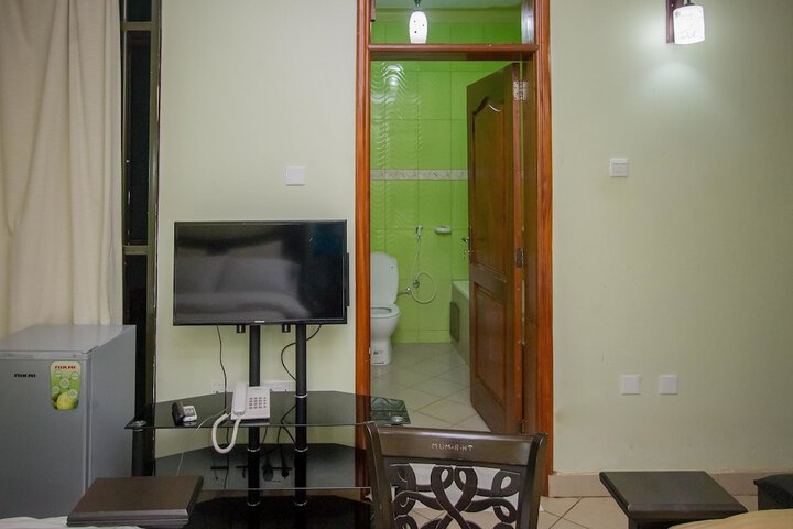 Room 30 of 51
