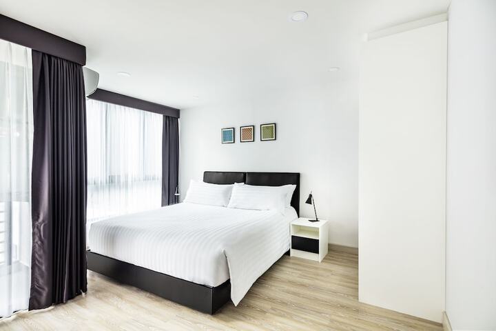 Room 21 of 82