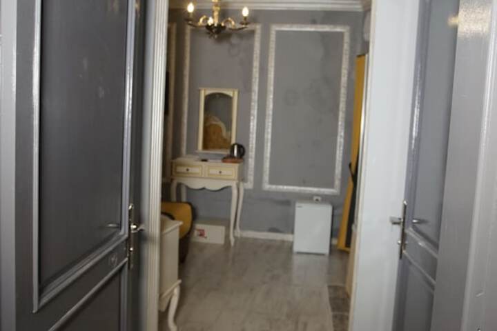 Room 18 of 34