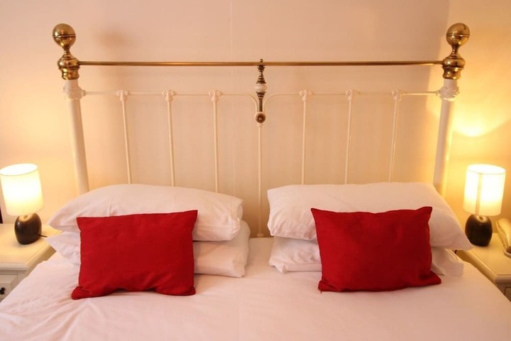 Room 13 of 140
