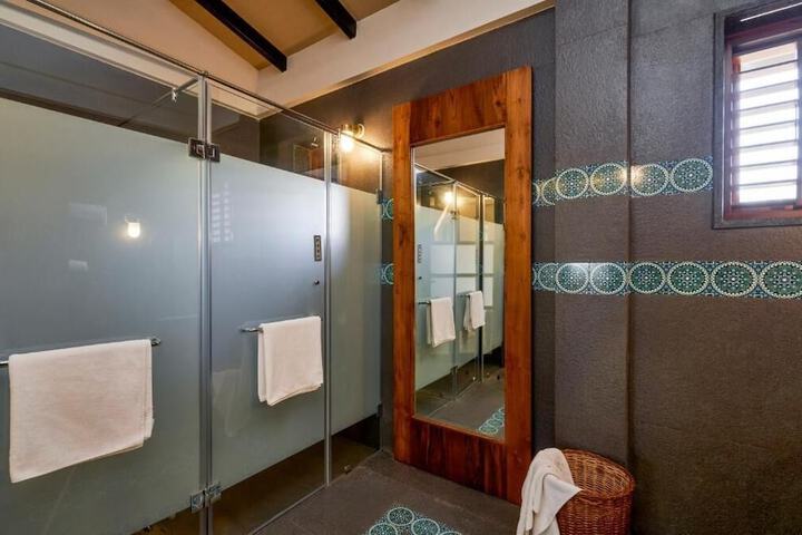 Room 15 of 40