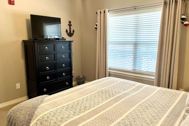 Room 5 of 25