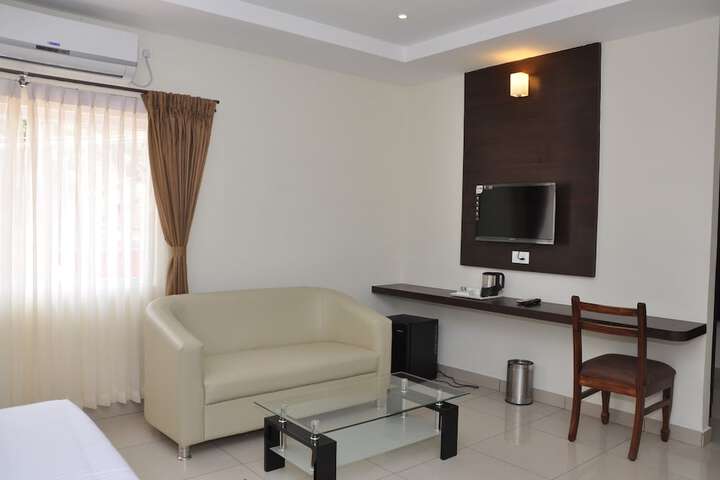 Room 15 of 35