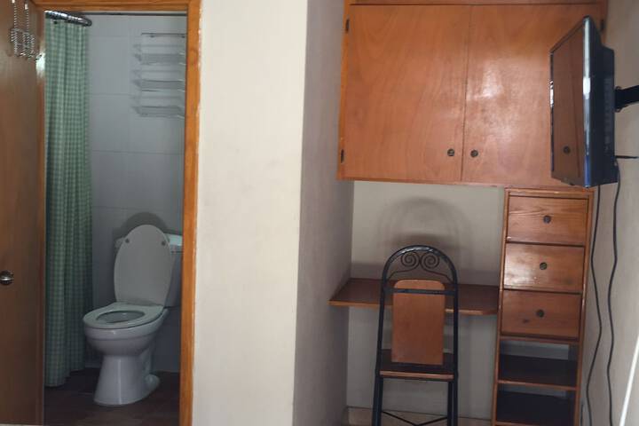Room 5 of 37