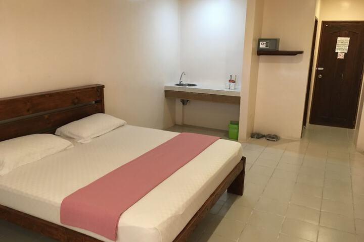 Room 21 of 72