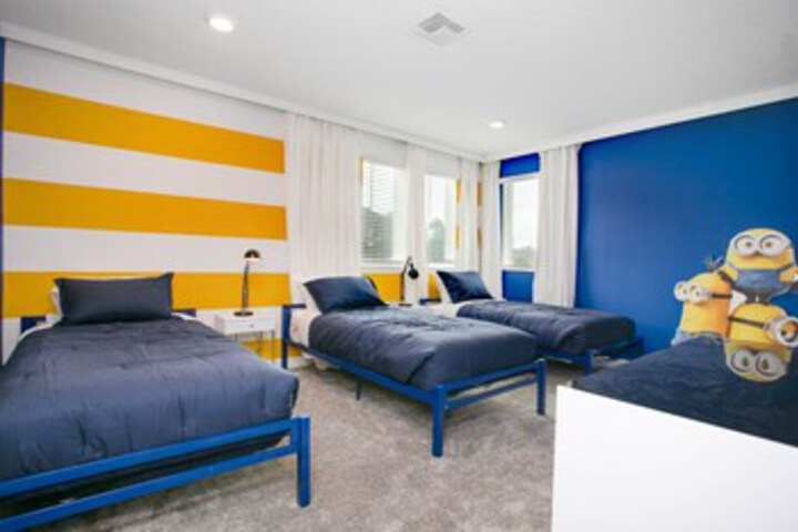 Room 50 of 61