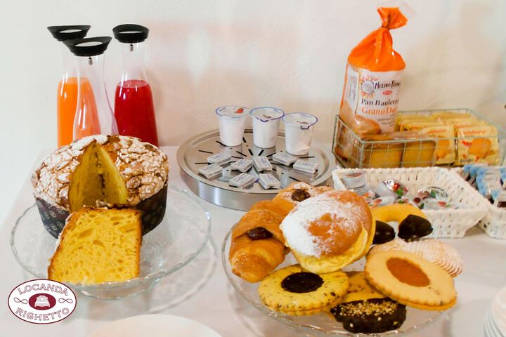 Breakfast/Coffee Service 58 of 63