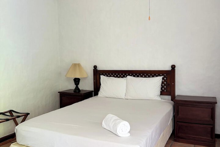 Room 3 of 159