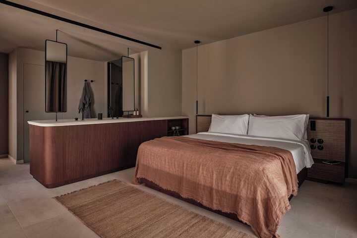 Room 25 of 225