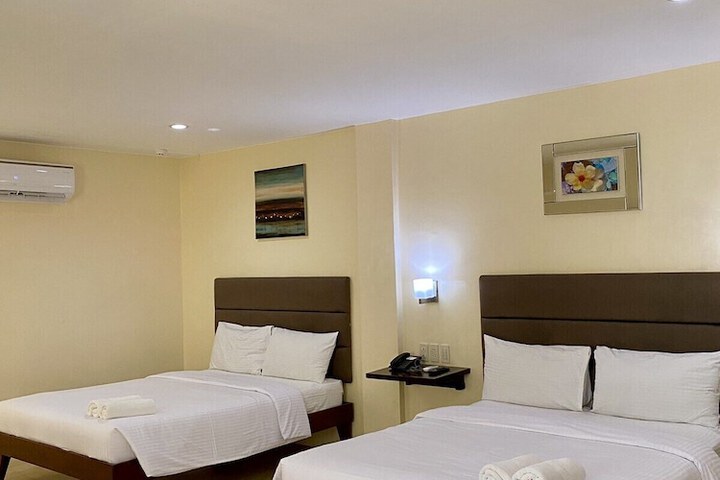 Room 10 of 47