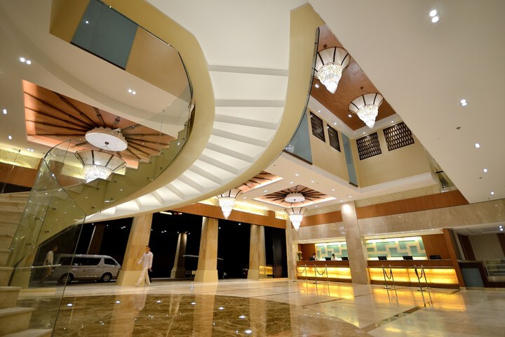 Hotel Interior 7 of 99