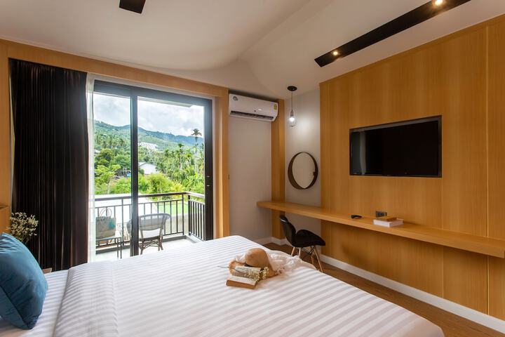 Room 15 of 84