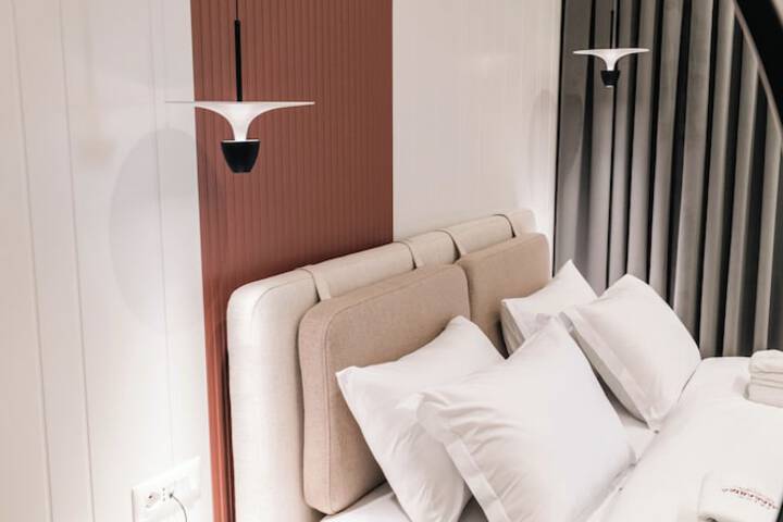 Room 20 of 120