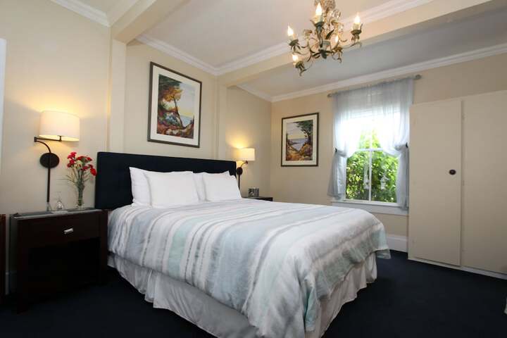 Room 14 of 42