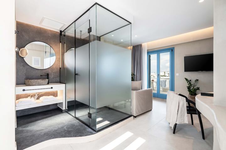 Room 61 of 79