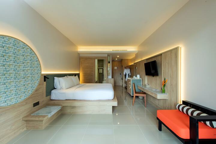 Room 15 of 156