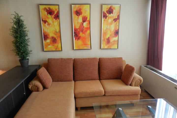 Room 83 of 259