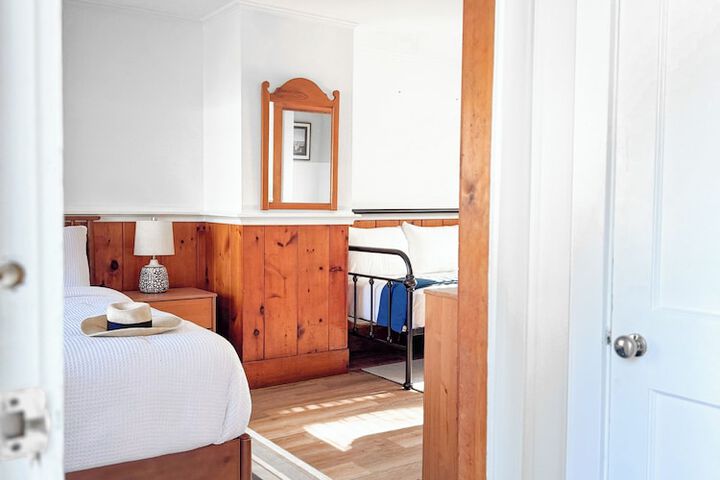 Room 4 of 39