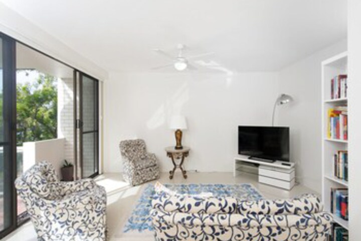The Point Unit 21 / 5 Mitchell Street