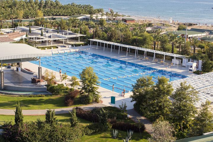 Pool 50 of 130