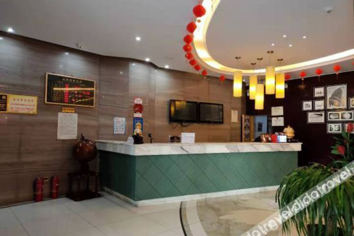 Hotel Interior 5 of 27