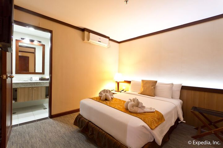 Room 43 of 156
