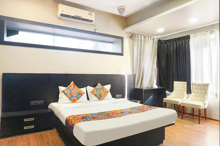 Room 20 of 33