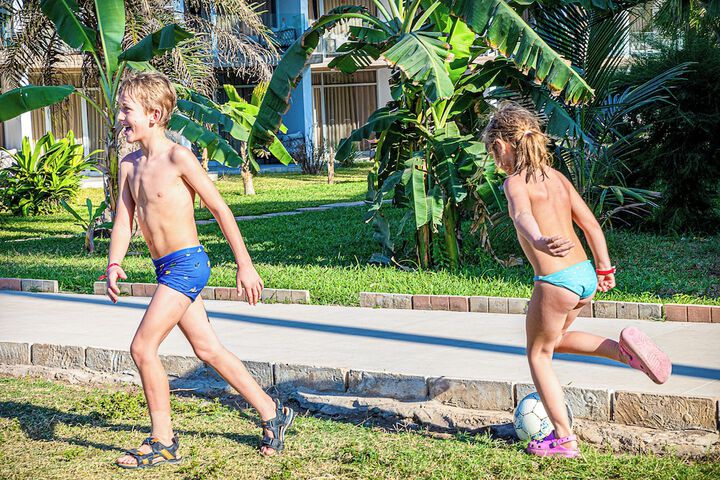 Childrens Activities 73 of 107