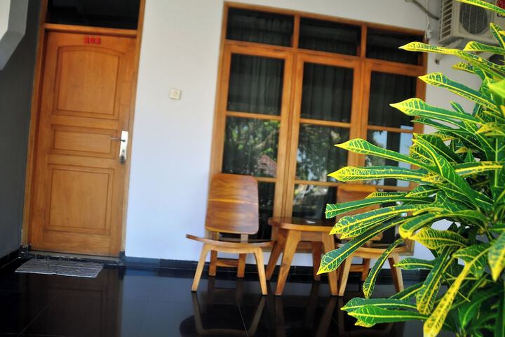 Room 10 of 15
